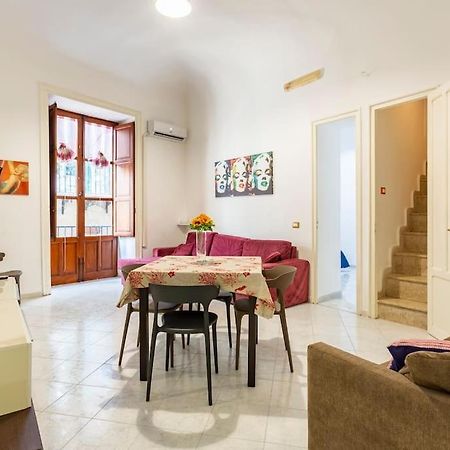 Nonna Lina Apartment Palermo Bagian luar foto