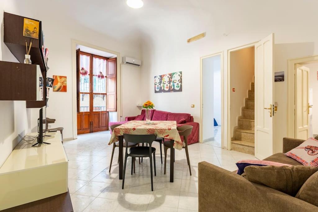 Nonna Lina Apartment Palermo Bagian luar foto